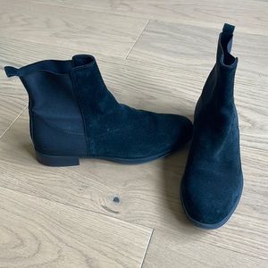 Black suede bootie size 6.5